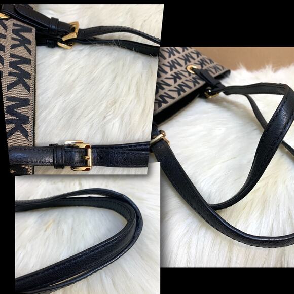 MICHAEL KORS Black/White Monogrammed Canvas JET SET GRAB BAG Tote - Picture 14 of 16